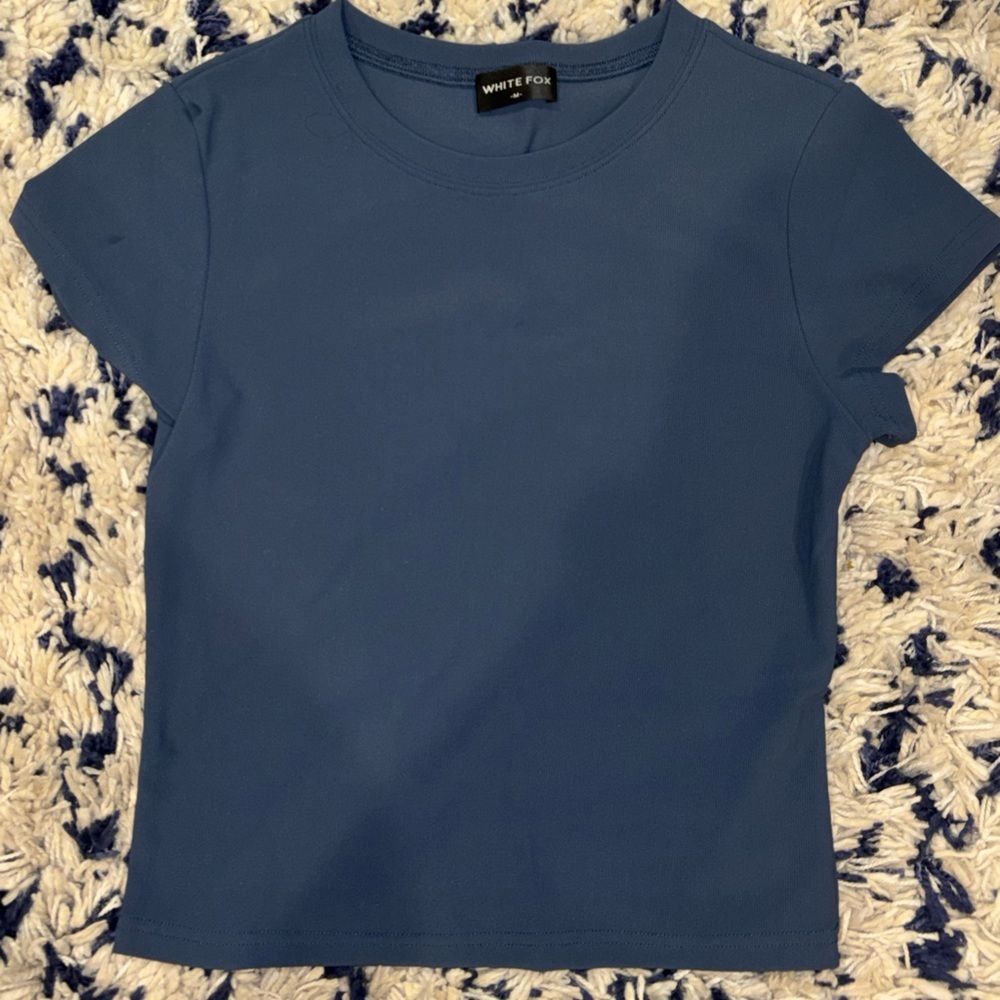 White Fox ribbed short-sleeve Take Me There Ribbed Baby Tee size medium